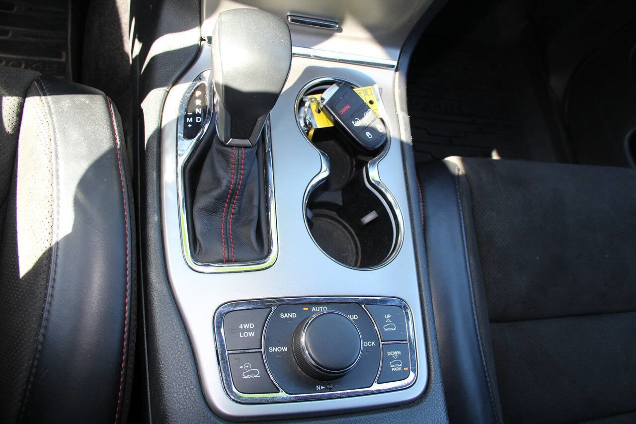 Used 2019 Jeep Grand Cherokee Trailhawk image 25