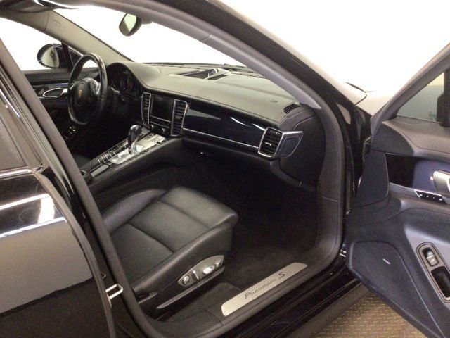 Used 2012 Porsche Panamera S image 8
