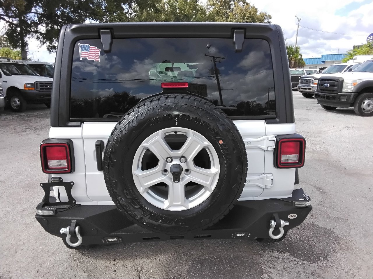 Used 2023 Jeep Wrangler Unlimited Sport image 10