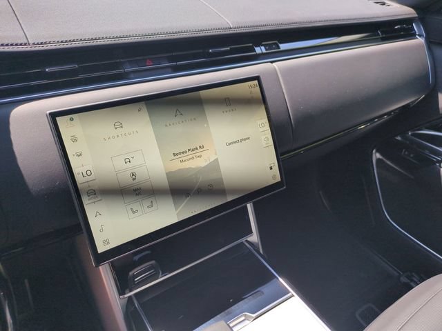 New 2026 Land Rover Range Rover Long Wheelbase SE AWD/4WD image 11