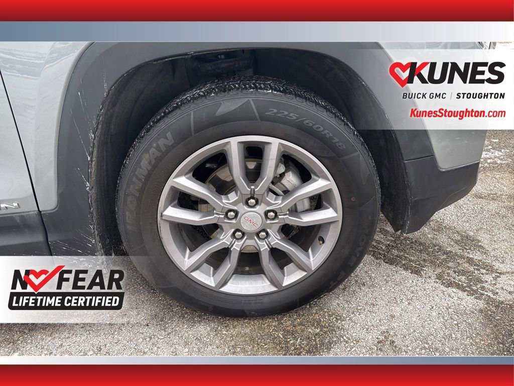 Used 2024 GMC Terrain SLT image 15