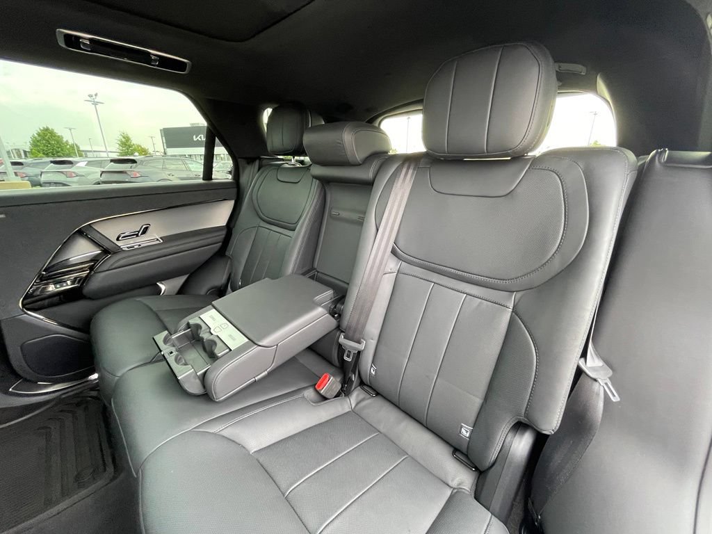 Used 2025 Land Rover Range Rover Sport Dynamic SE AWD/4WD image 25