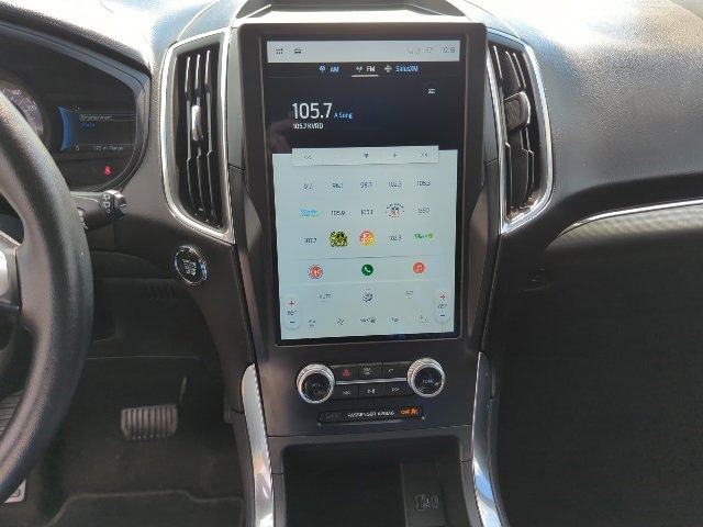 Used 2024 Ford Edge Titanium image 9