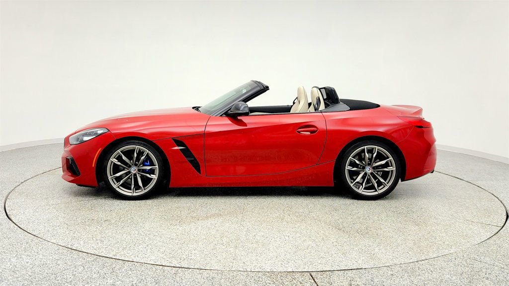 Used 2022 BMW Z4 M40i w/ Premium Package image 8