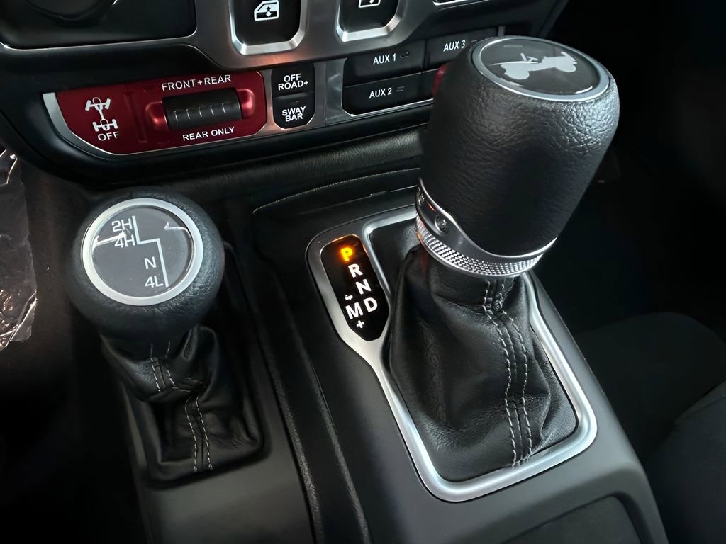 New 2025 Jeep Wrangler Rubicon w/ Steel Bumper Group image 21