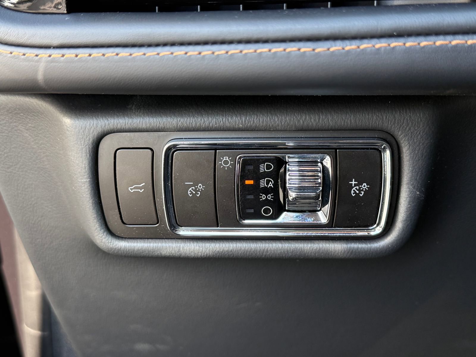 New 2026 Lincoln Aviator Black Label w/ Jet Appearance Package image 32