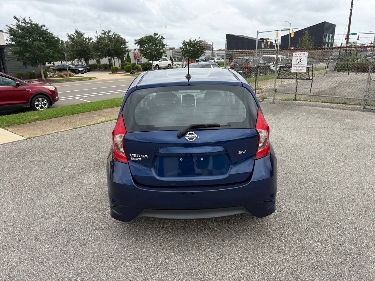 Used 2018 Nissan Versa Note SV FWD image 6