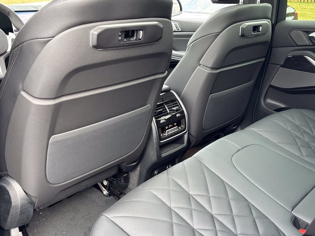New 2026 BMW X5 xDrive50e w/ M Sport Package AWD/4WD image 31