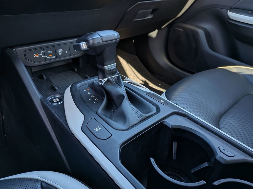 Used 2025 Kia K4 GT-Line w/ GT-Line Premium Package image 23