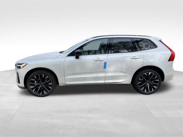 New 2026 Volvo XC60 B5 Ultra w/ Climate Package image 4