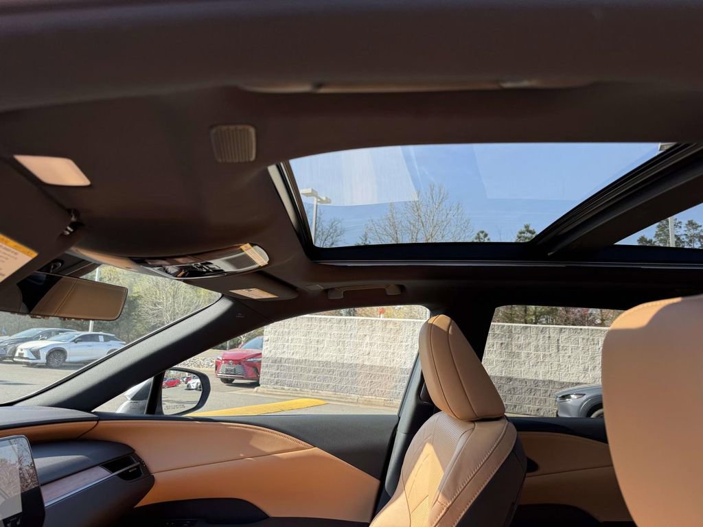 Used 2026 Lexus RX 350 w/ Convenience Package image 21