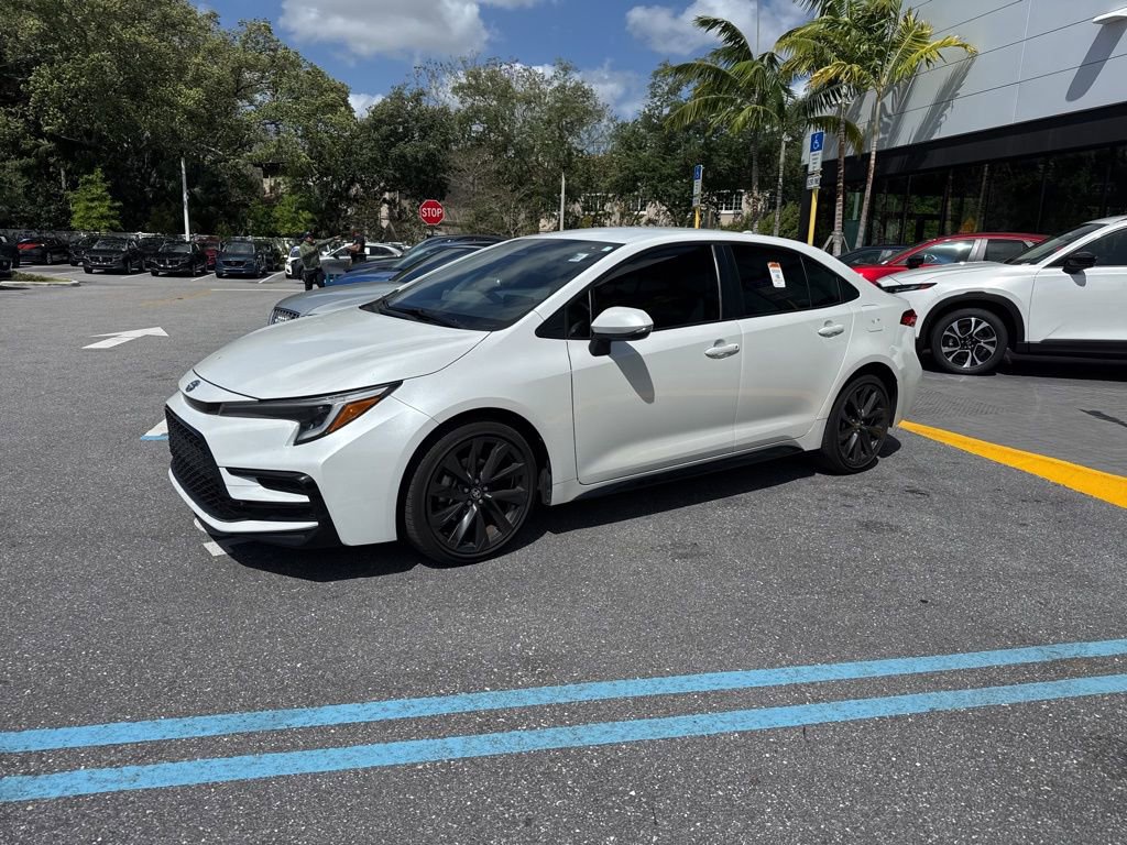 Used 2024 Toyota Corolla SE image 11