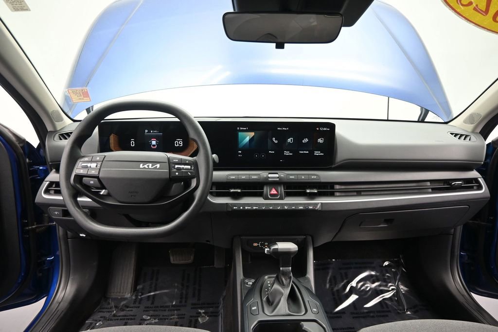 Certified 2025 Kia K4 FWD image 35