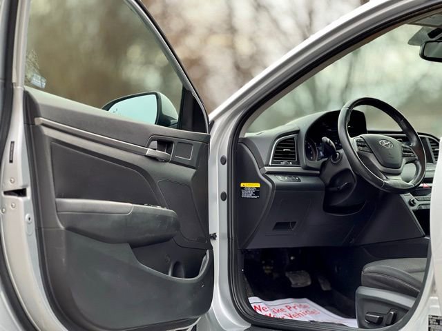 Used 2017 Hyundai Elantra Value Edition w/ Cargo Package image 9