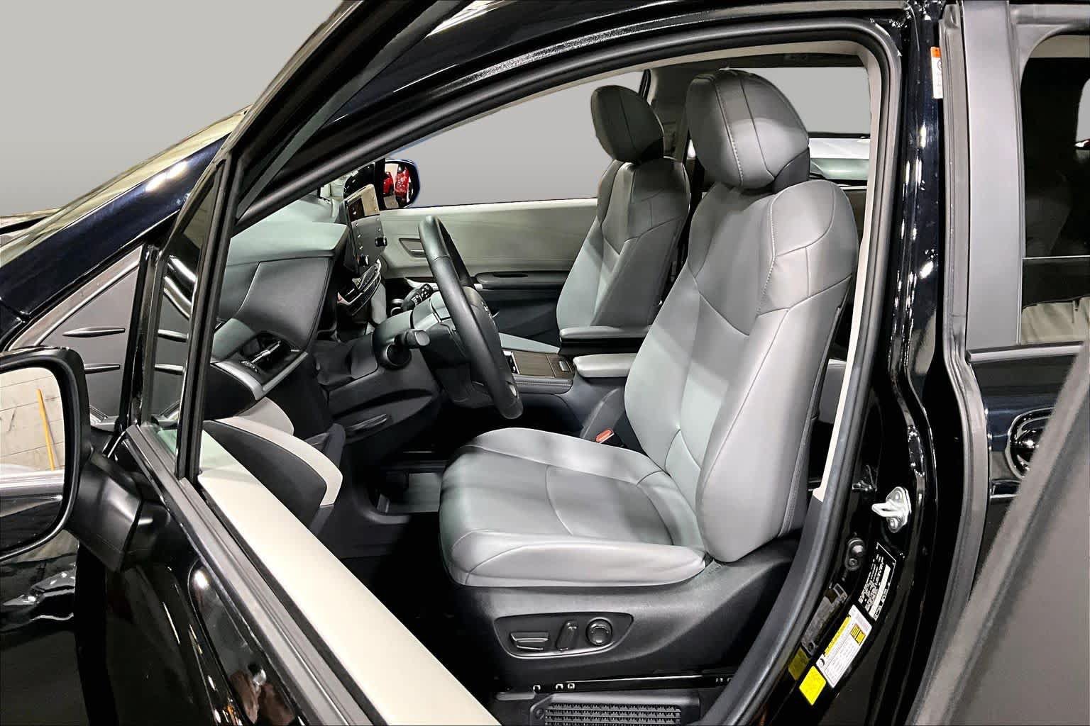 Certified 2023 Toyota Sienna XLE w/ XLE Plus Package AWD/4WD image 15