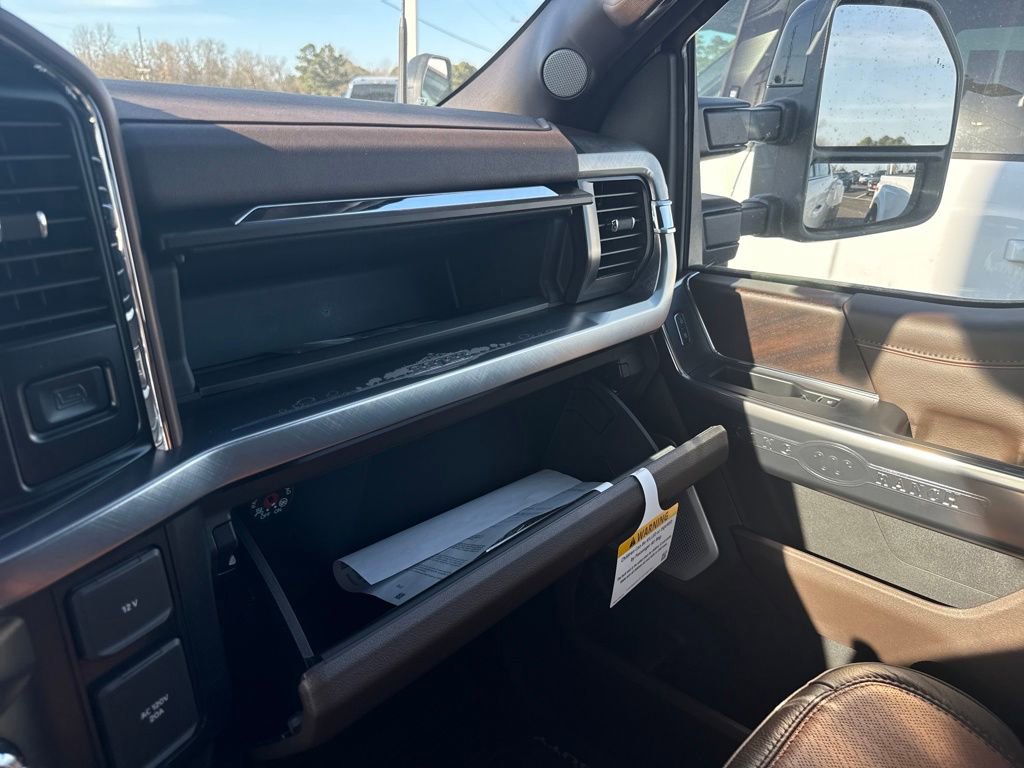New 2026 Ford F350 King Ranch w/ FX4 Off-Road Package image 42