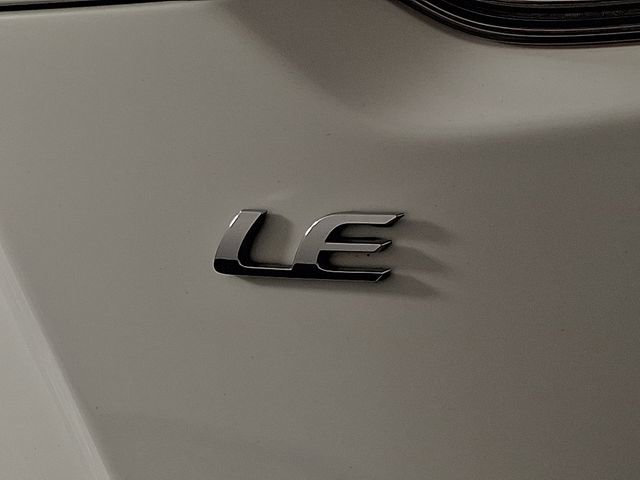 Used 2024 Toyota Corolla LE image 30