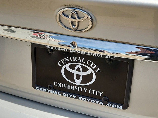 Used 2005 Toyota Camry XLE FWD image 31