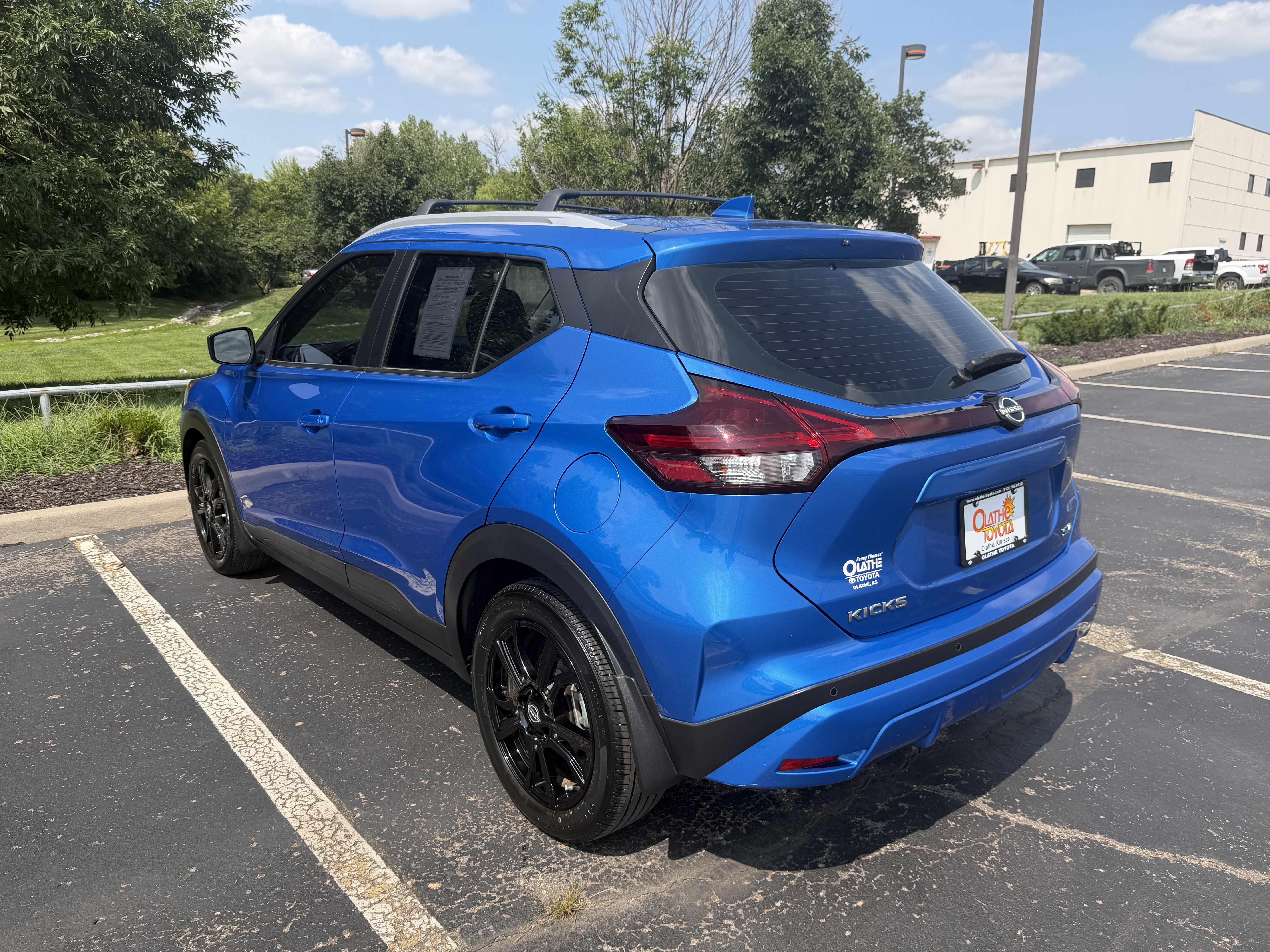 Used 2023 Nissan Kicks SV FWD image 12
