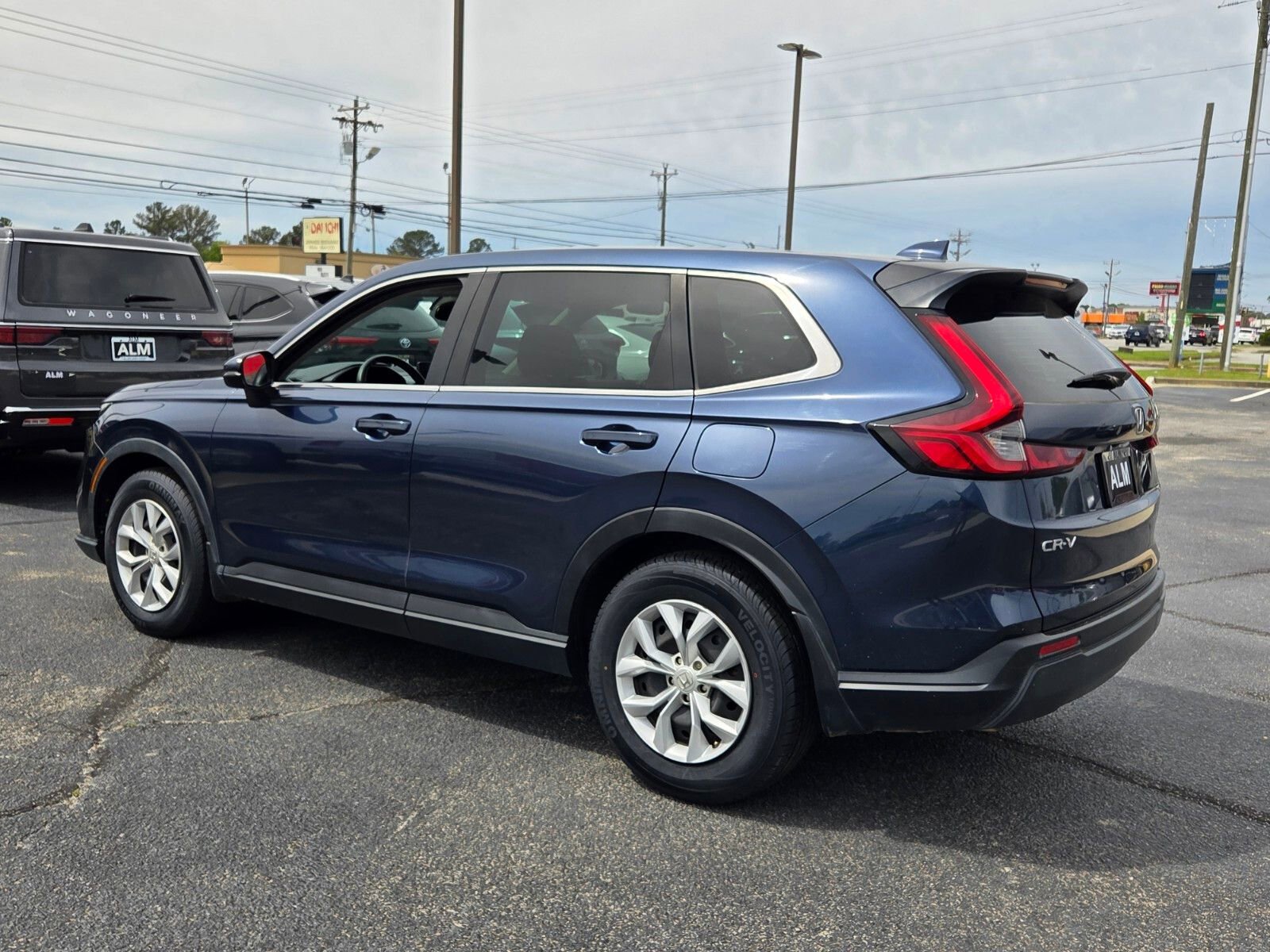 Used 2024 Honda CR-V LX image 9