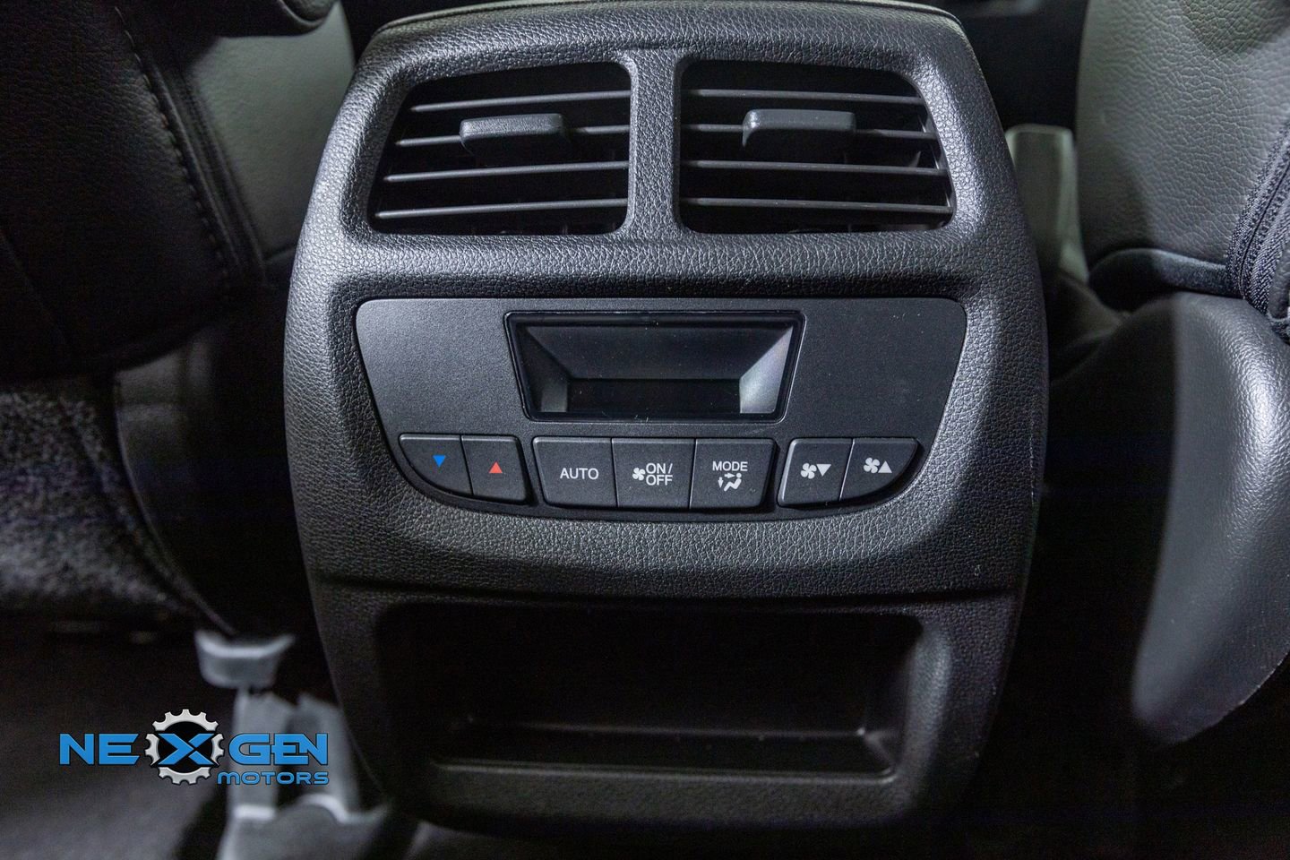 Used 2018 Honda Pilot EX-L image 27