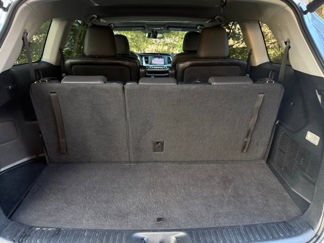 Used 2015 Toyota Highlander XLE image 31