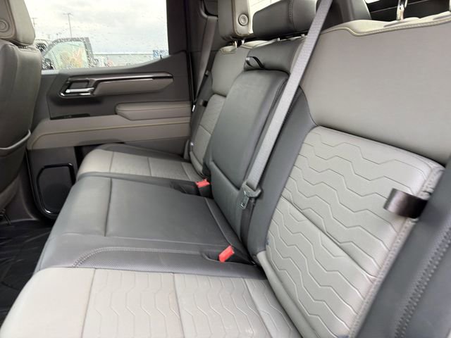 Used 2025 Chevrolet Silverado 1500 ZR2 w/ Technology Package AWD/4WD image 11