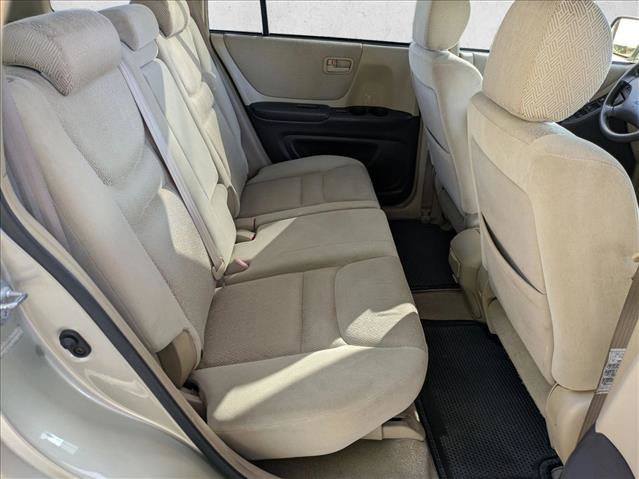 Used 2002 Toyota Highlander 2WD V6 w/ Convenience Pkg image 17