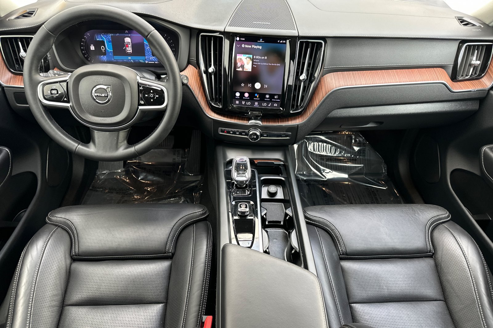 Certified 2023 Volvo XC60 B5 Ultimate AWD/4WD image 15