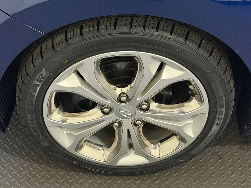 Used 2013 Hyundai Elantra GT w/ Tech Pkg FWD image 21