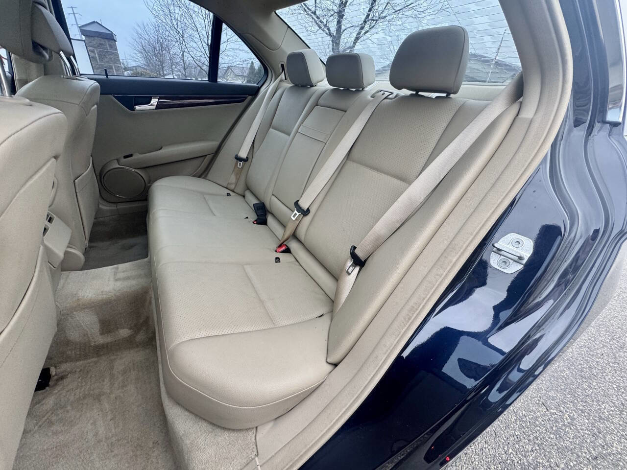 Used 2009 Mercedes-Benz C 300 4MATIC Sedan image 25