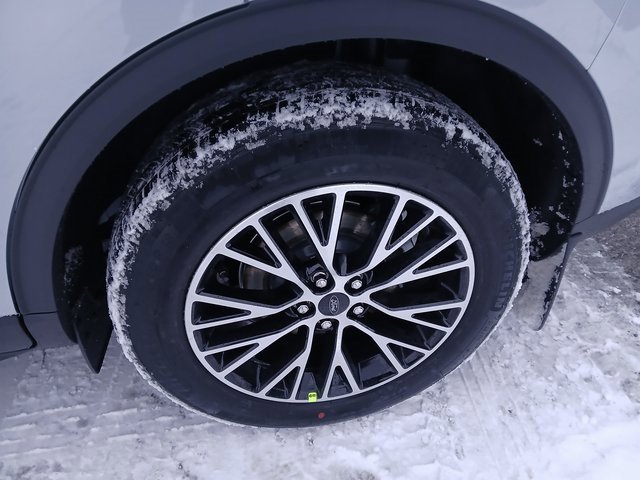 New 2026 Ford Escape SE w/ Class II Trailer Tow Package image 5