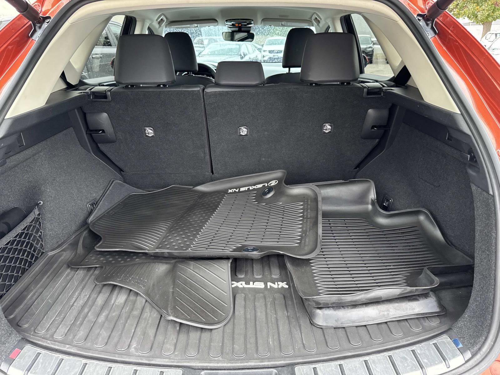 Used 2022 Lexus NX 250 FWD image 5