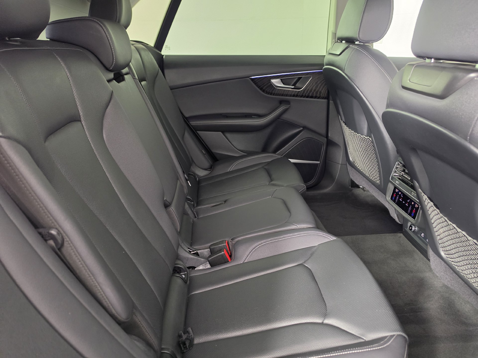 Certified 2023 Audi Q8 Premium Plus AWD/4WD image 31