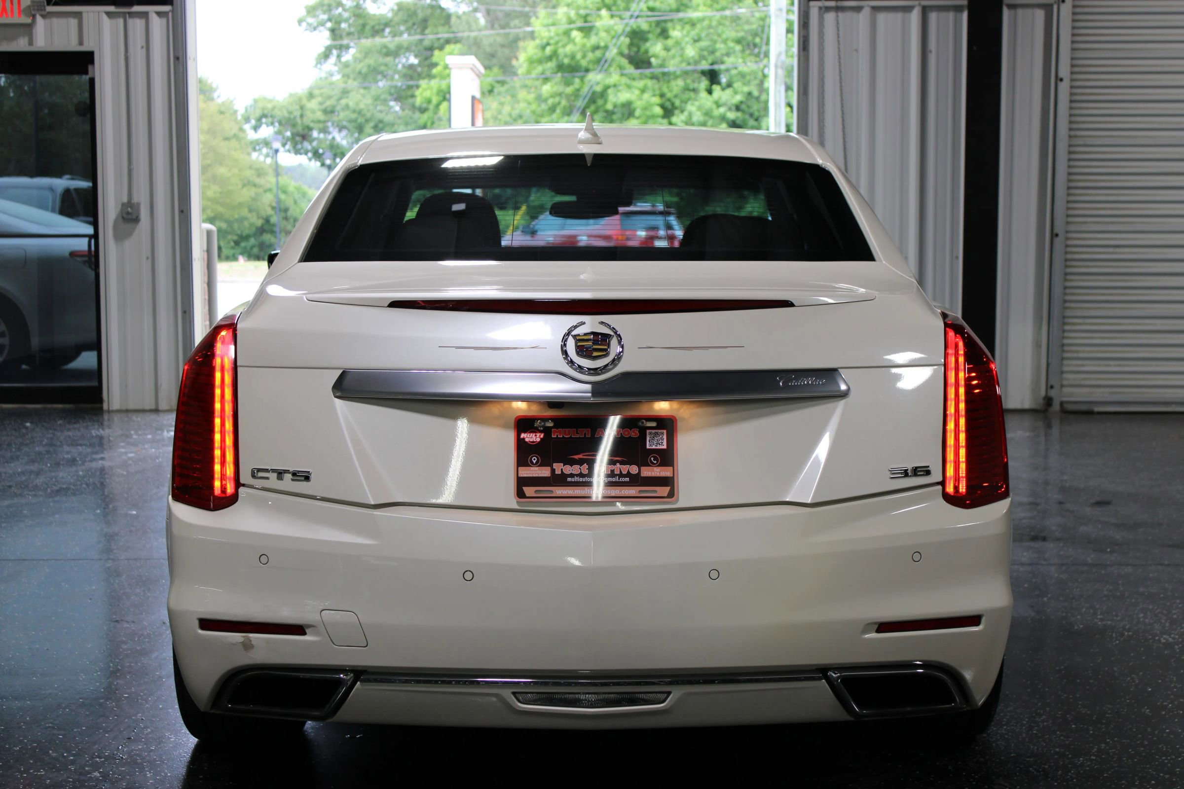 Used 2014 Cadillac CTS Luxury RWD image 4