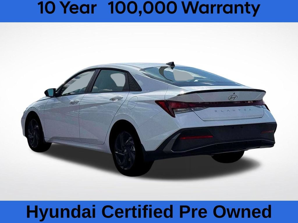 Used 2026 Hyundai Elantra Sport FWD image 11