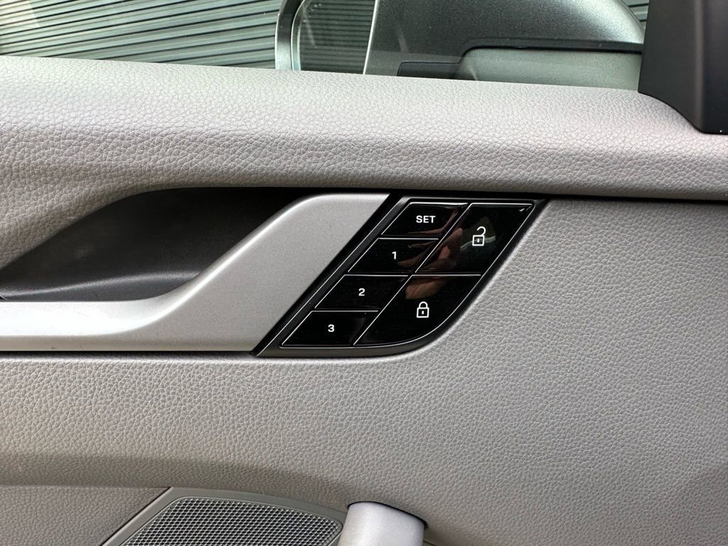 Certified 2020 Porsche 911 Carrera S image 21