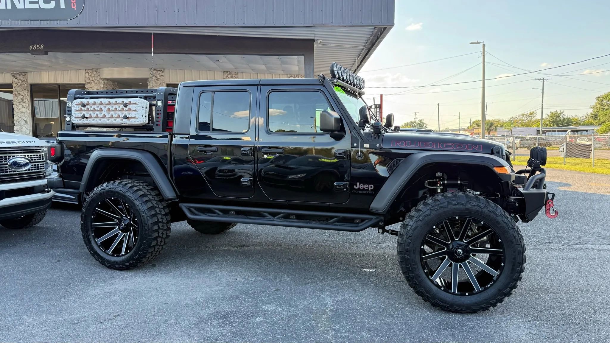 Used 2020 Jeep Gladiator Rubicon w/ Trailer Tow Package image 10