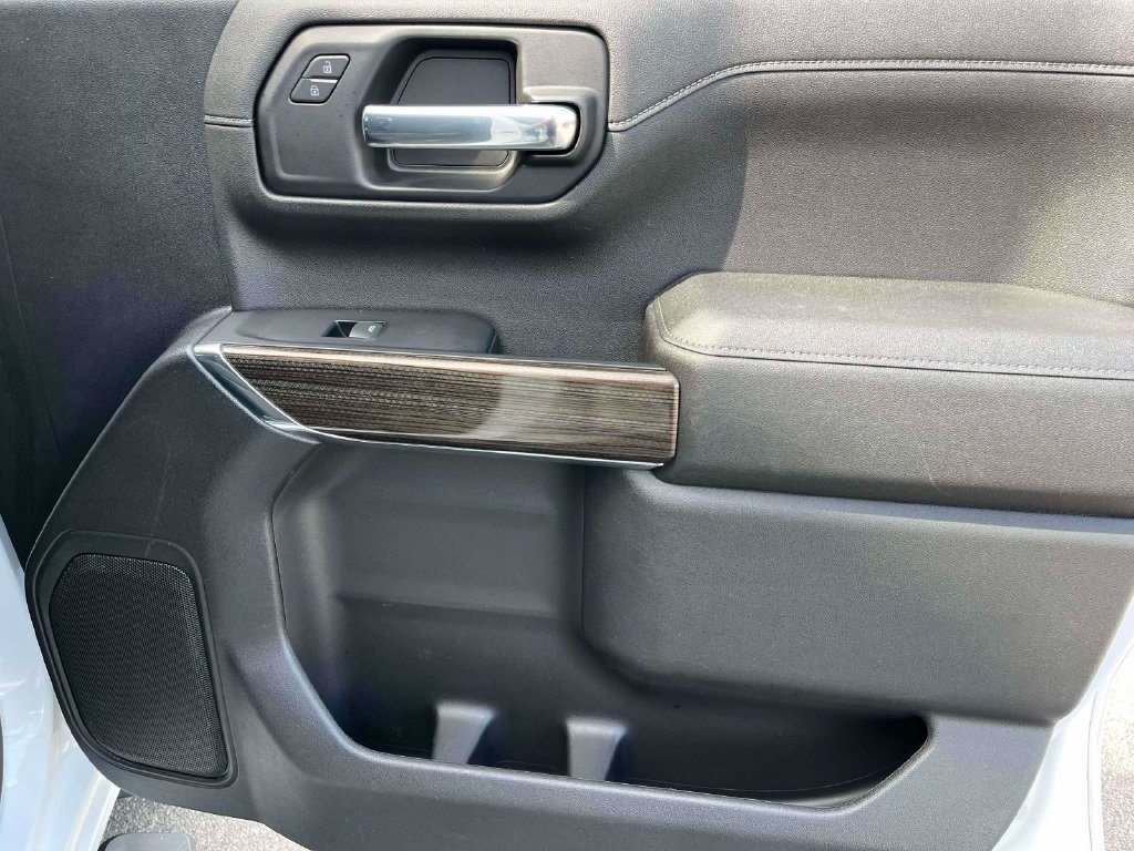 Certified 2022 Chevrolet Silverado 1500 LT Trail Boss w/ LPO, Dark Essentials Package AWD/4WD image 19