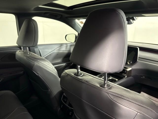 Used 2023 Lexus RX 350 w/ Accessory Package (Z1) image 31