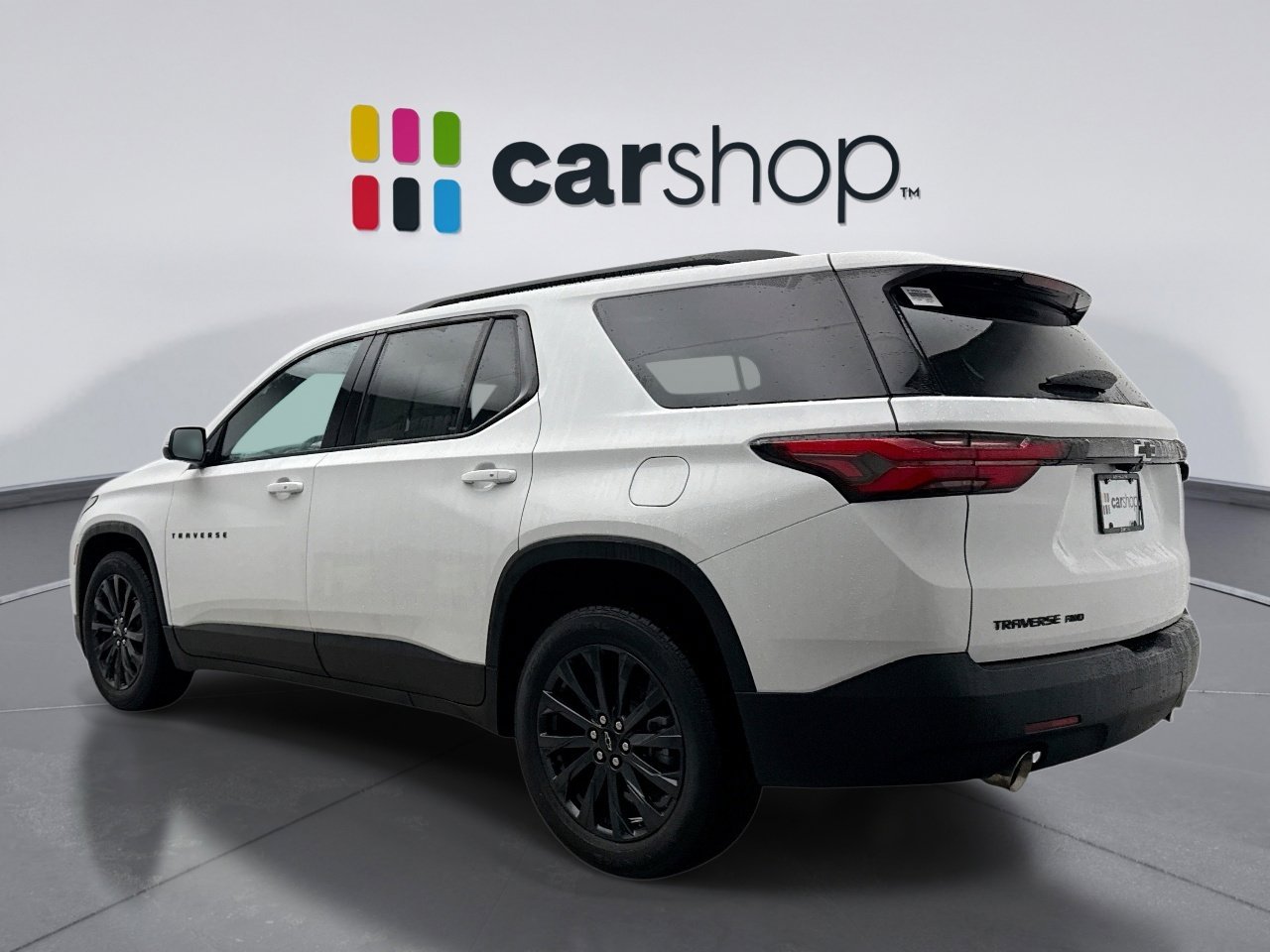 Used 2023 Chevrolet Traverse RS image 3