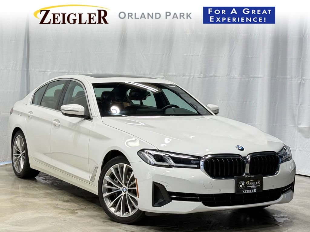 Certified 2022 BMW 540i xDrive w/ Convenience Package image 1
