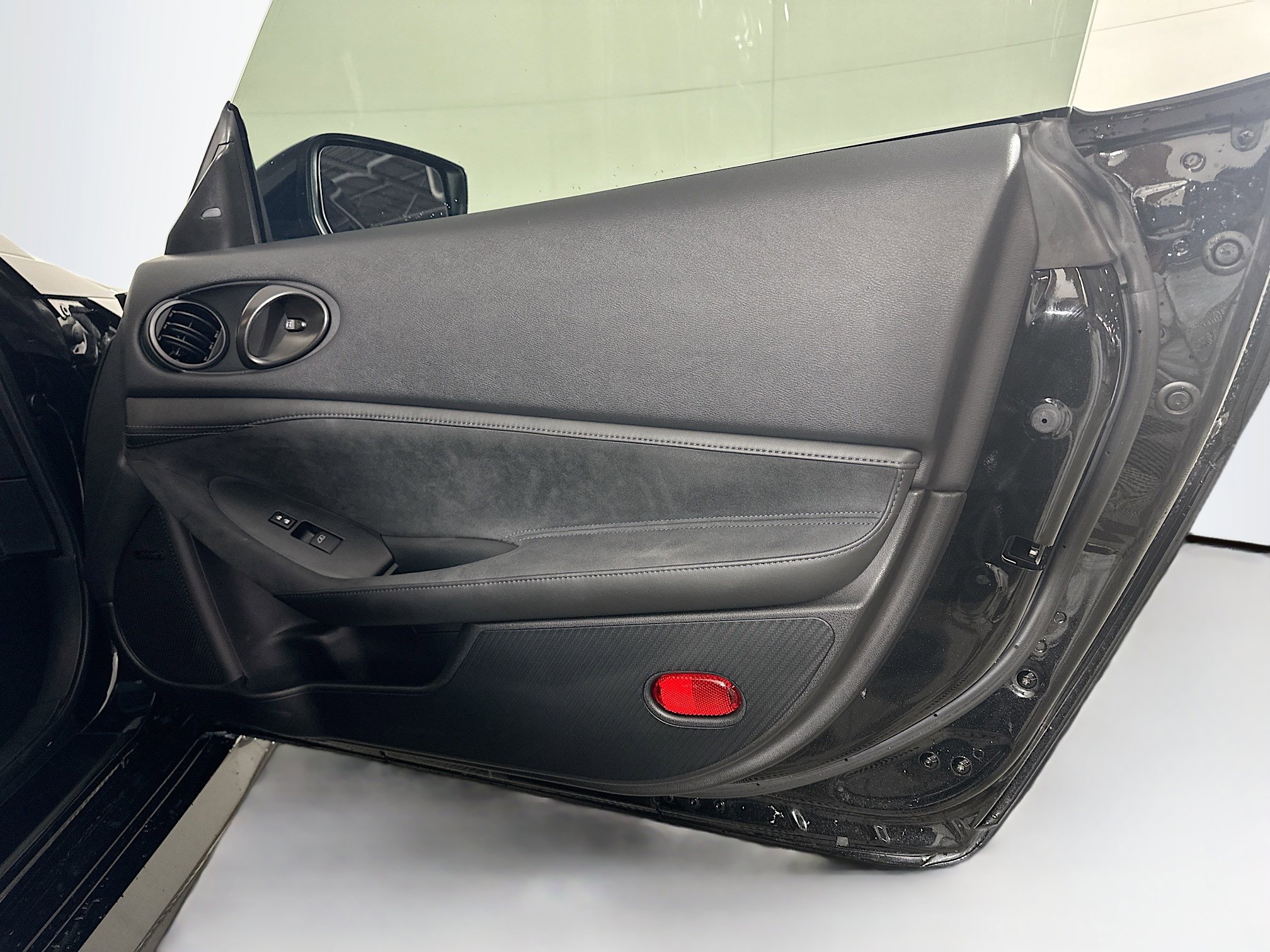 Used 2023 Nissan Z w/ Floor Mat Package (L93) RWD image 26