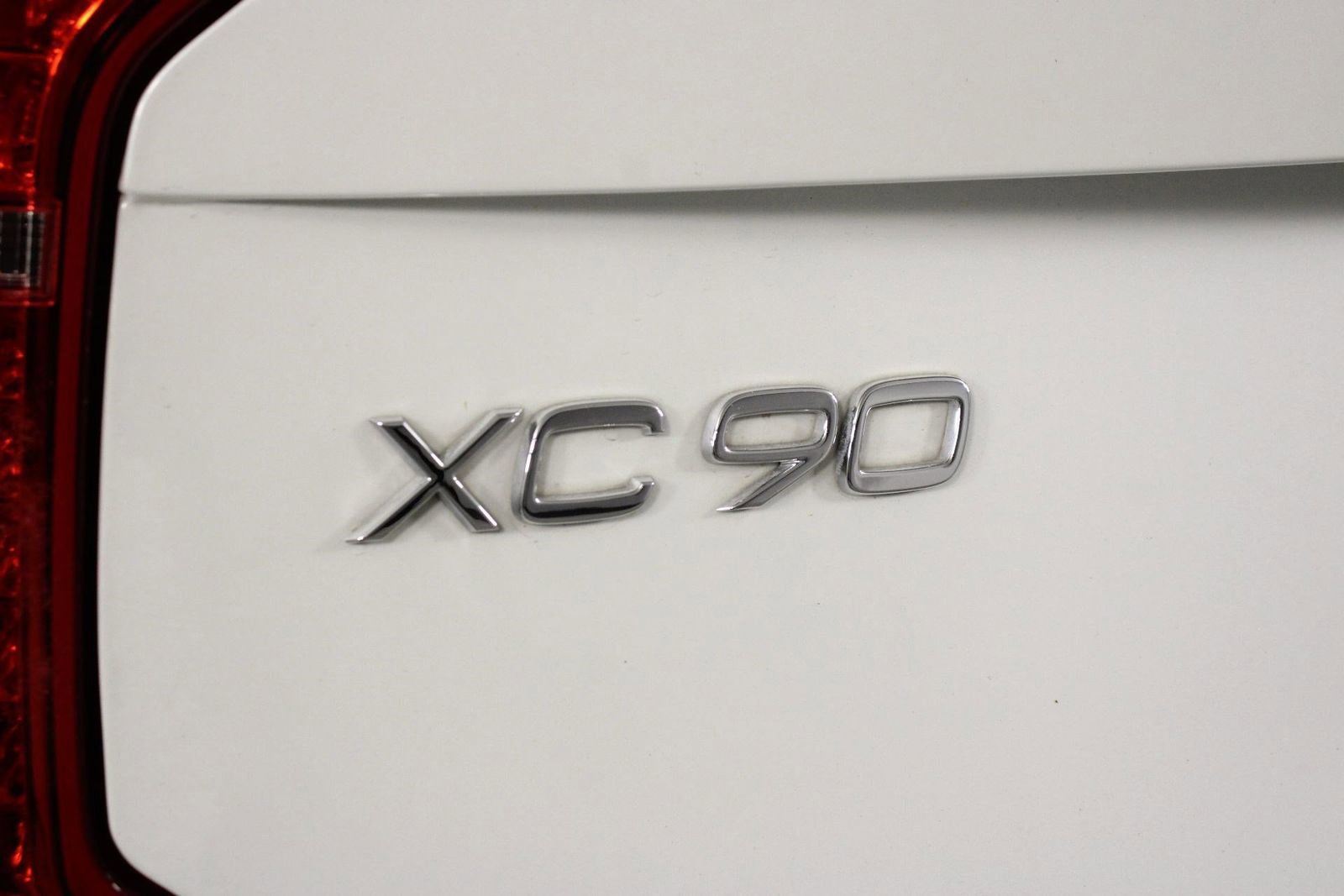 Used 2016 Volvo XC90 T8 Inscription w/ Vision Package AWD/4WD image 19