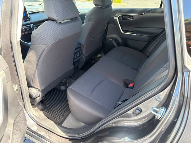 Certified 2023 Toyota RAV4 LE AWD/4WD image 10