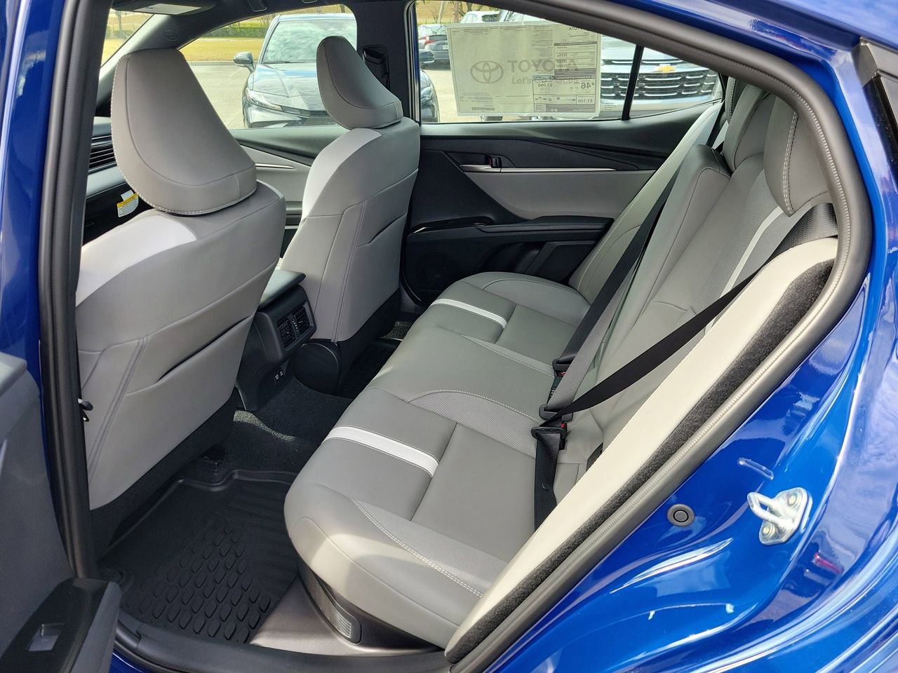 Used 2026 Toyota Camry SE FWD image 11