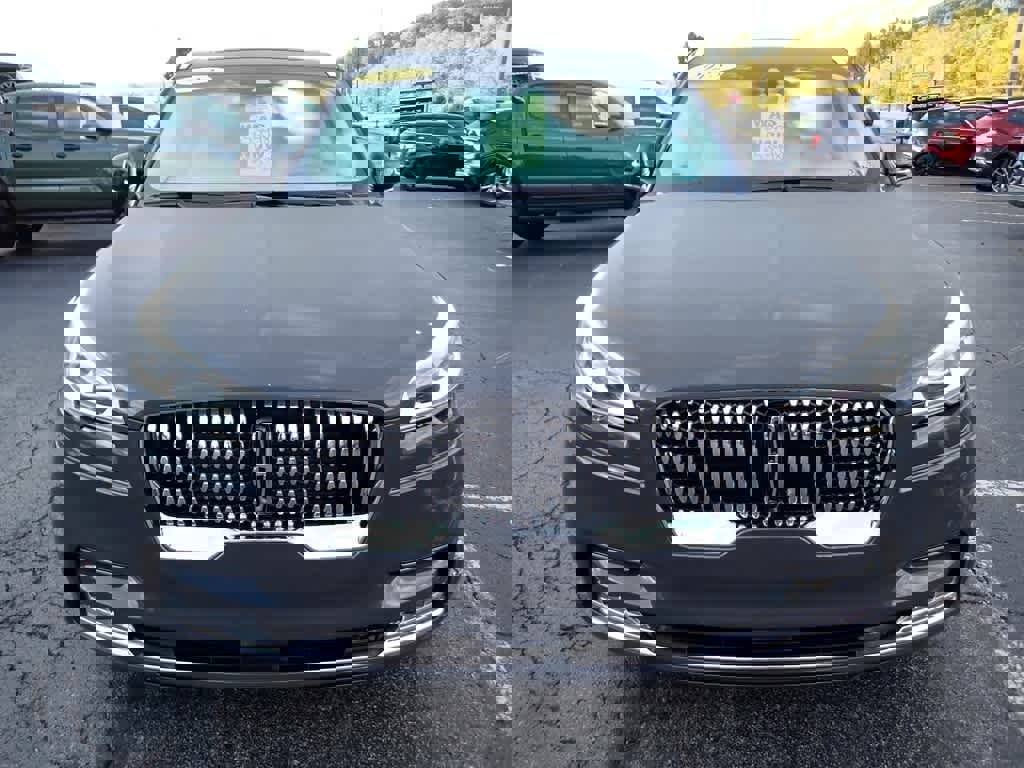 Used 2023 Lincoln Aviator Black Label w/ Dynamic Handling Package image 8