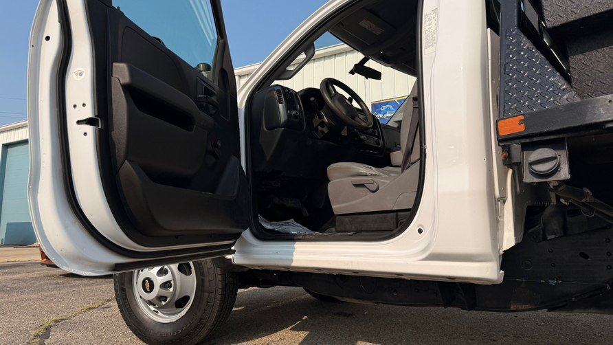 Used 2017 Chevrolet Silverado 3500 W/T RWD image 14