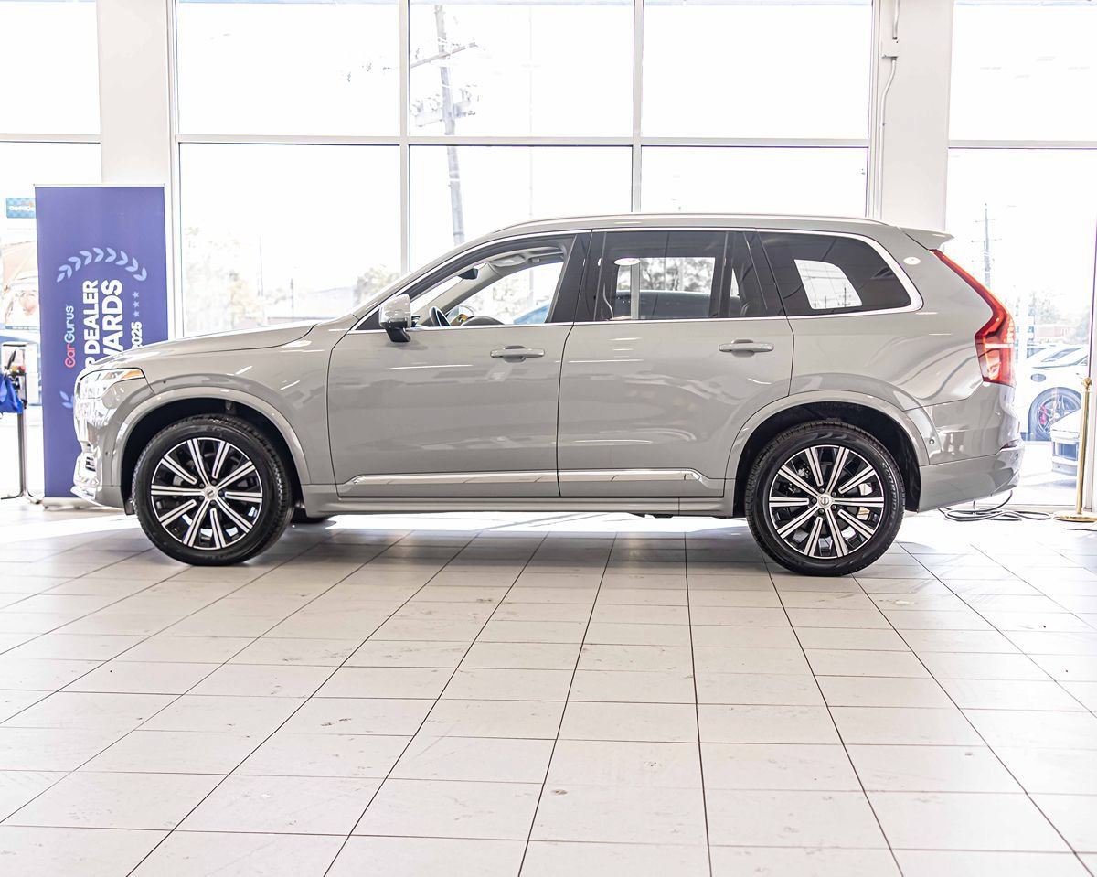 Used 2025 Volvo XC90 B6 Plus AWD/4WD image 7