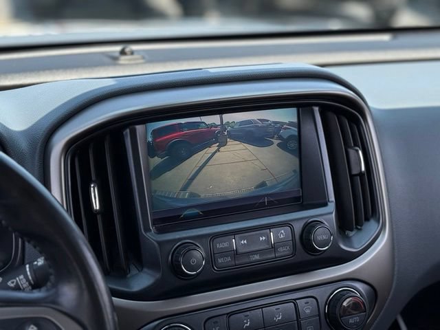 Used 2018 Chevrolet Colorado Z71 AWD/4WD image 3